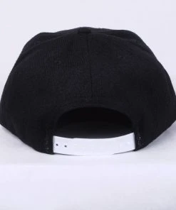 Mens TRUE - Future 6 Panel Snapback Hat, Black